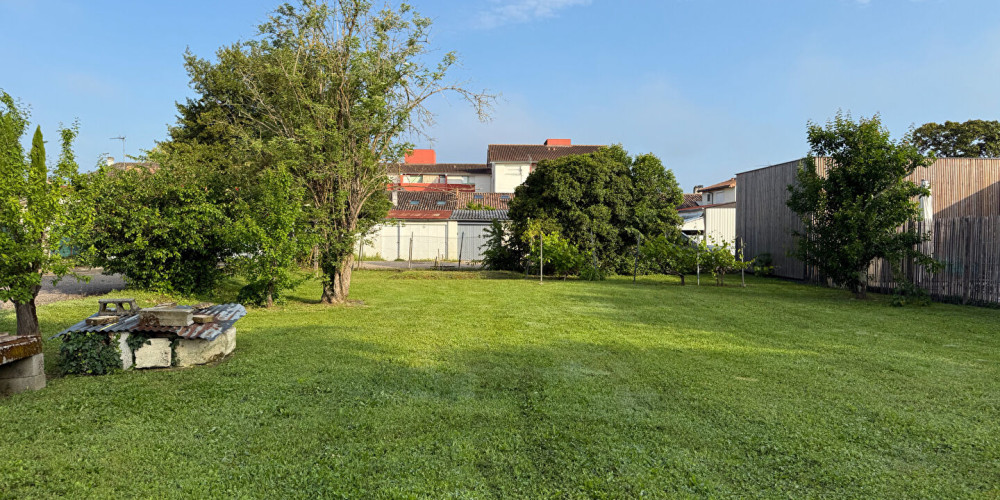 terrain à LIBOURNE (33500)