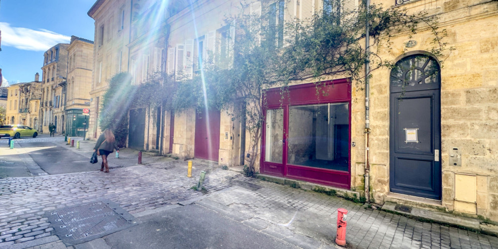 local commercial à BORDEAUX (33000)