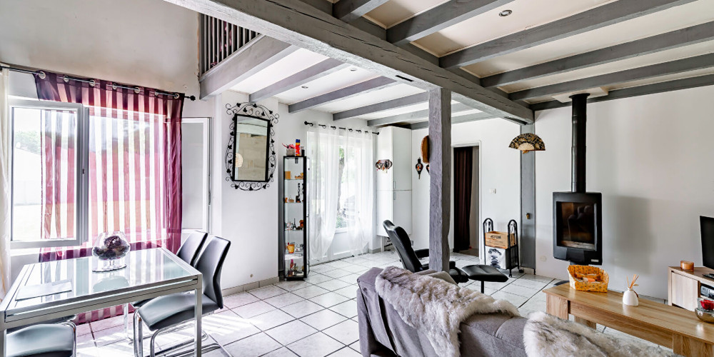 maison à ST LOUBES (33450)