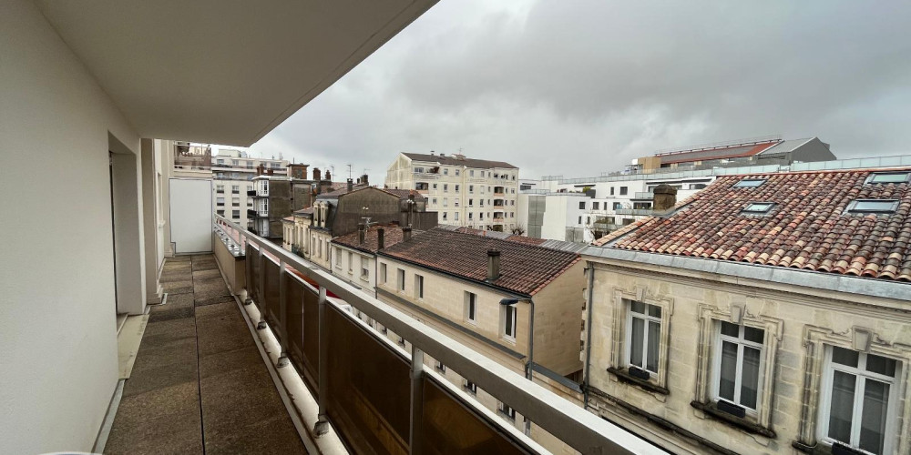 appartement à BORDEAUX (33000)