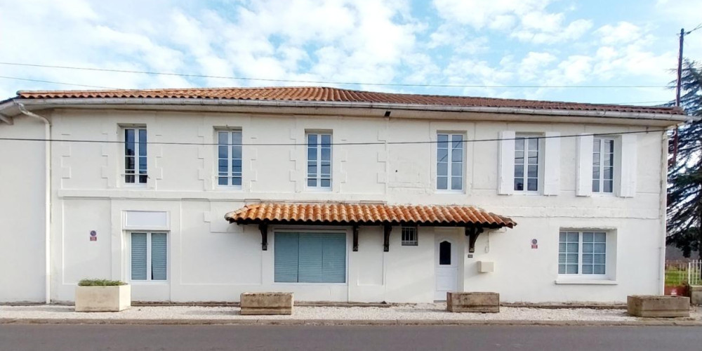 appartement à VIGNONET (33330)