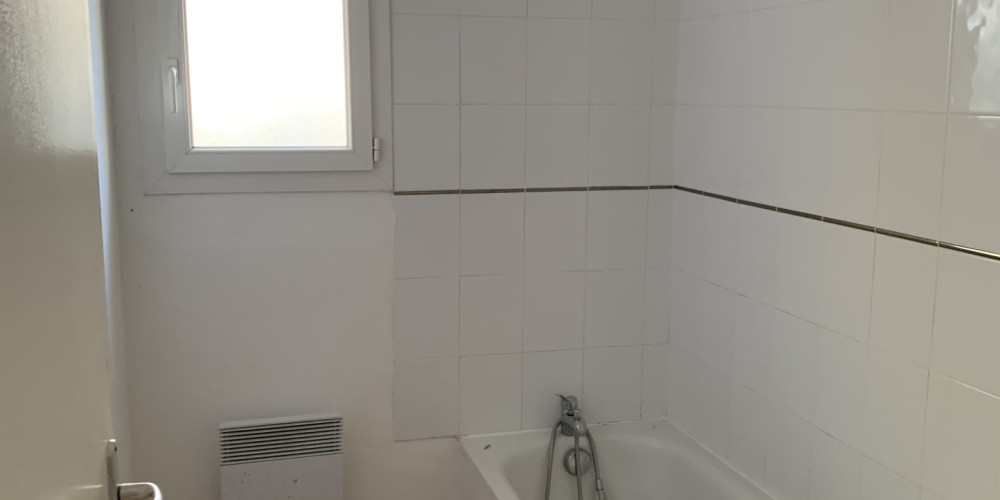 maison à ETAULIERS (33820)