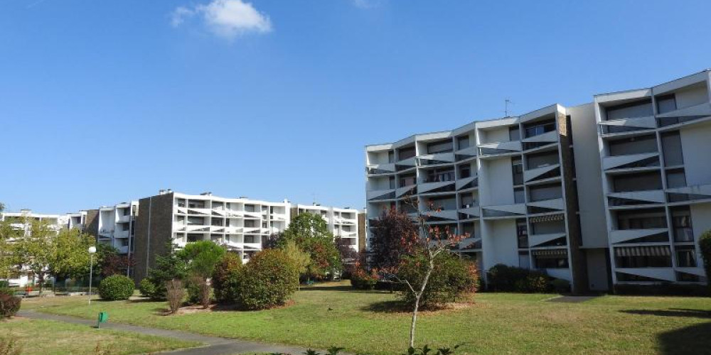 appartement à PESSAC (33600)