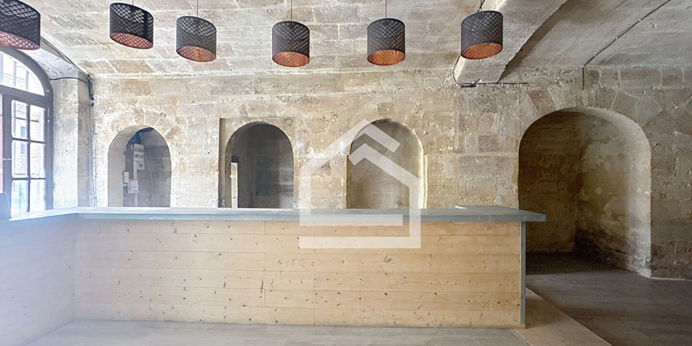 local commercial à BORDEAUX (33000)