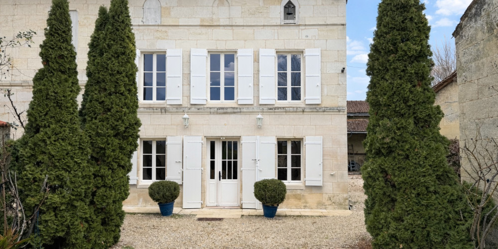 maison à IZON (33450)