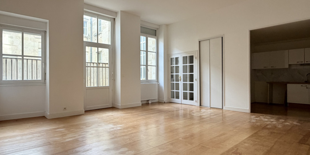 appartement à BORDEAUX (33000)
