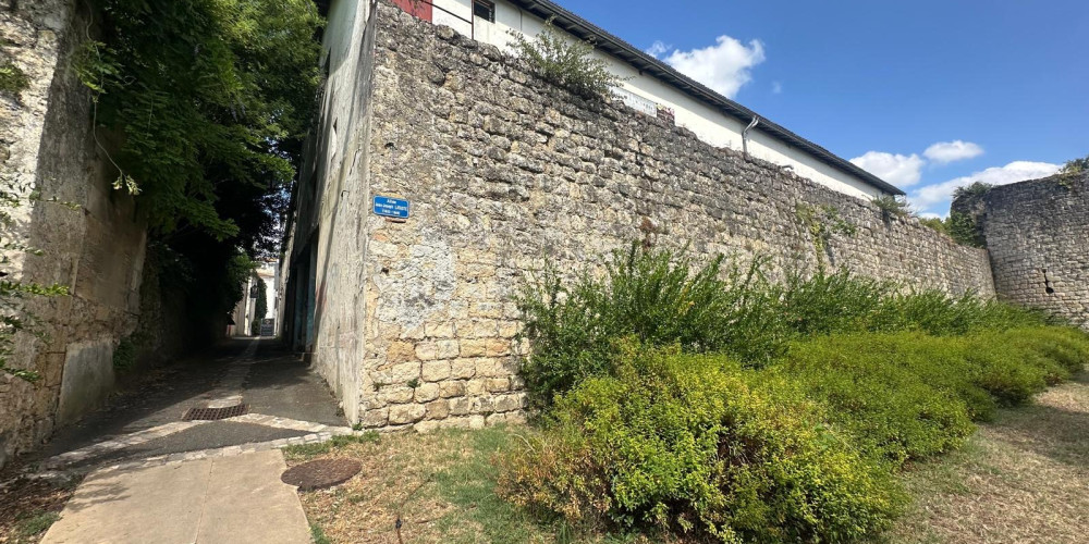 immeuble à CADILLAC (33410)