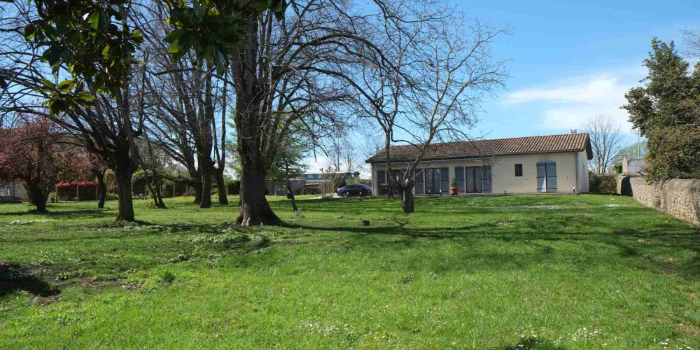 maison à BLAYE (33390)