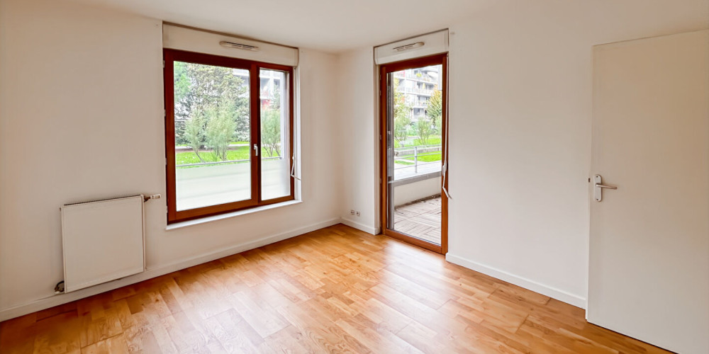 appartement à BORDEAUX (33800)