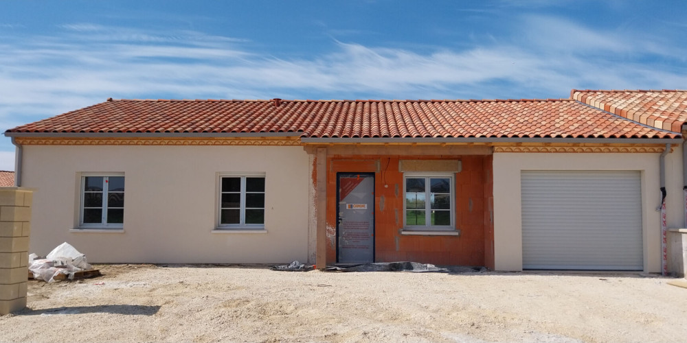 maison à LES ARTIGUES DE LUSSAC (33570)
