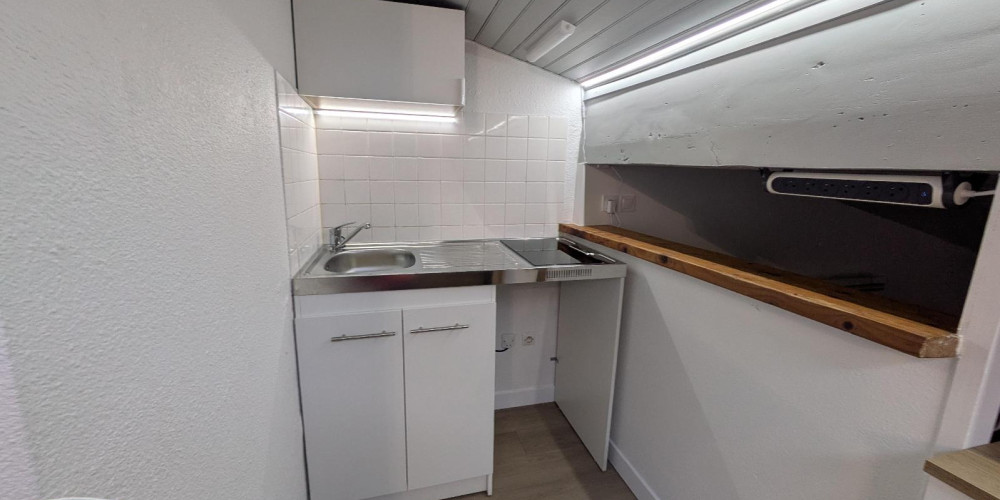 appartement à BORDEAUX (33000)
