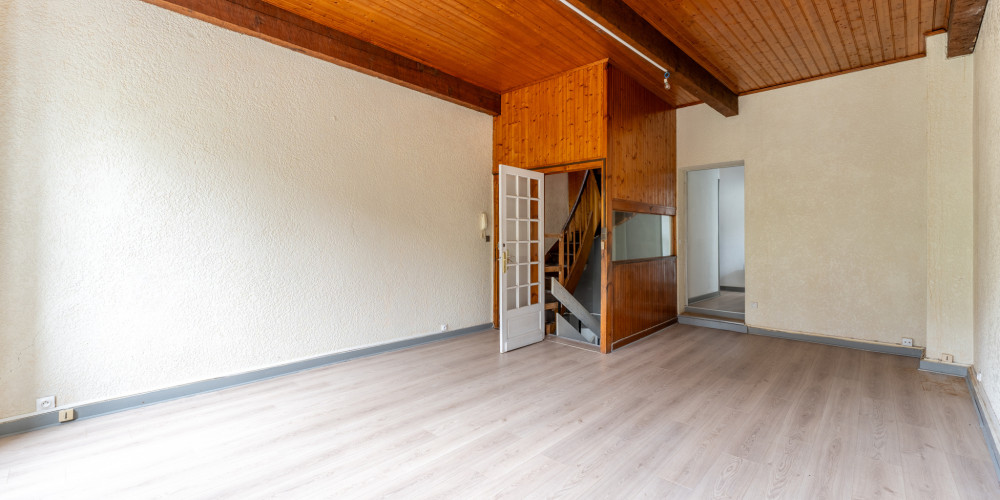 appartement à BORDEAUX (33300)