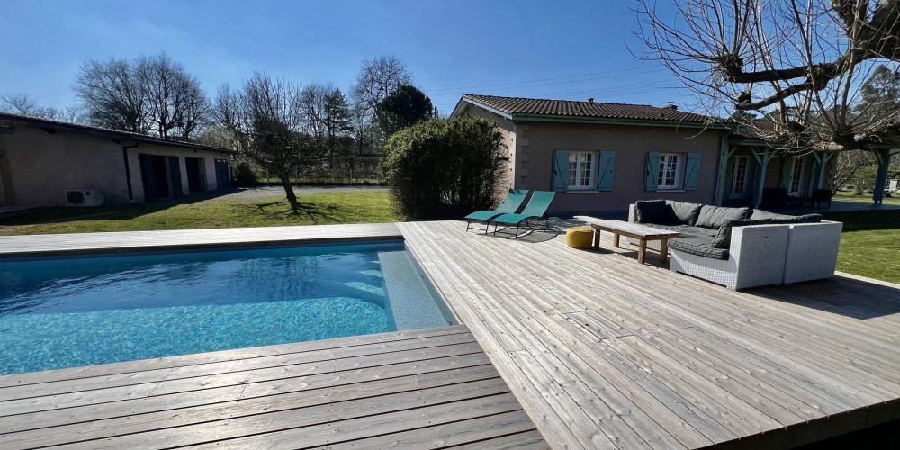 maison à LA BREDE (33650)