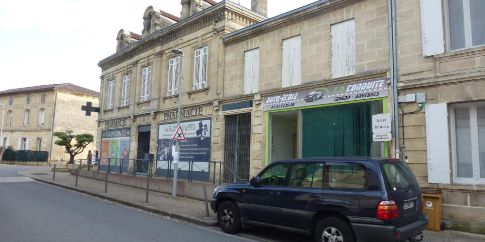 immeuble à ARVEYRES (33500)