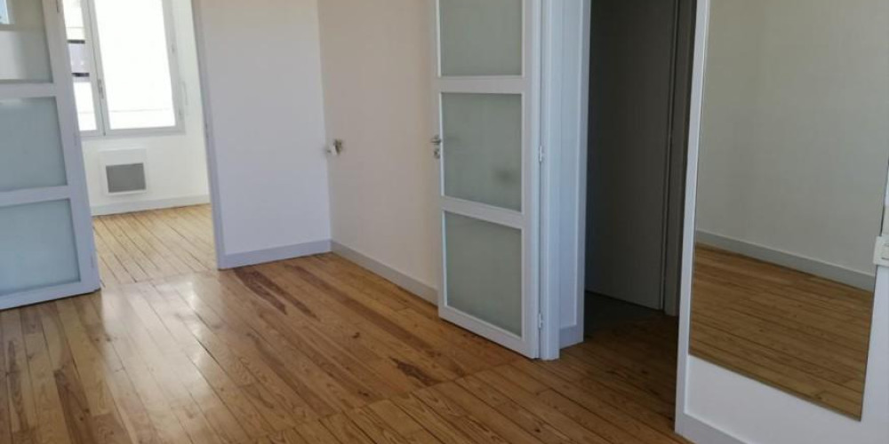 appartement à BORDEAUX (33000)