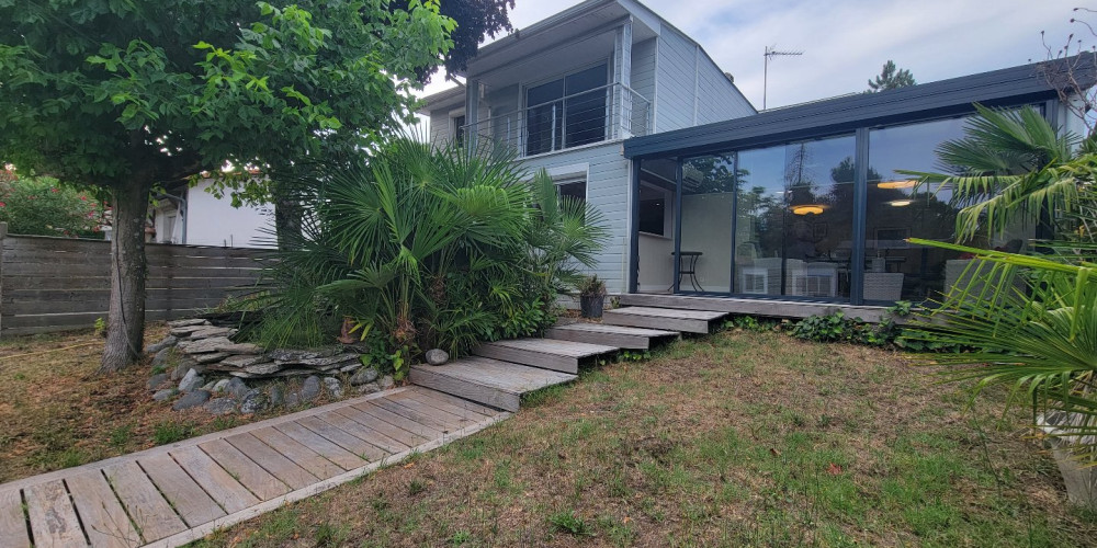 maison à VILLENAVE D ORNON (33140)