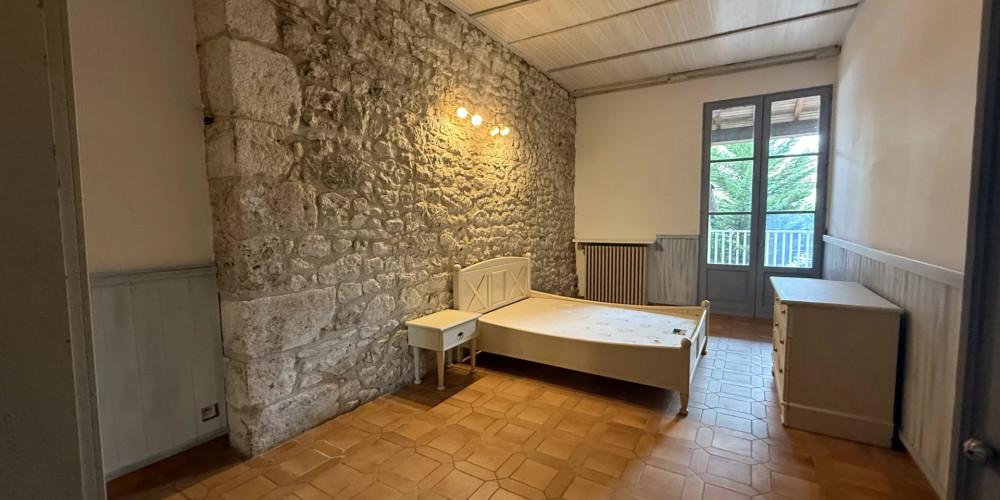 appartement à STE FOY LA GRANDE (33220)