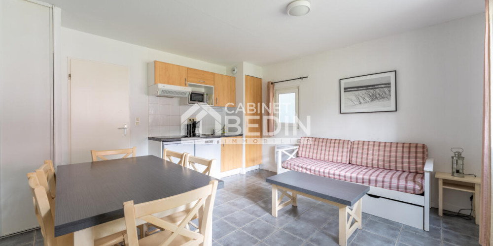 maison à ARES (33740)