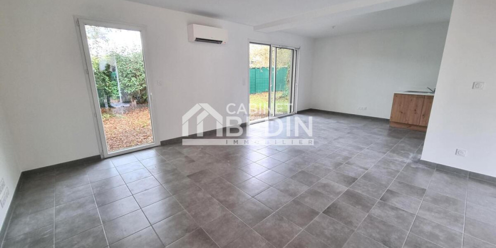 maison à ST MICHEL DE RIEUFRET (33720)