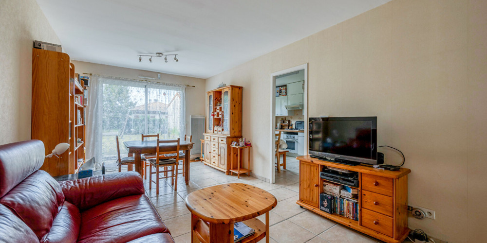 maison à VILLENAVE D ORNON (33140)