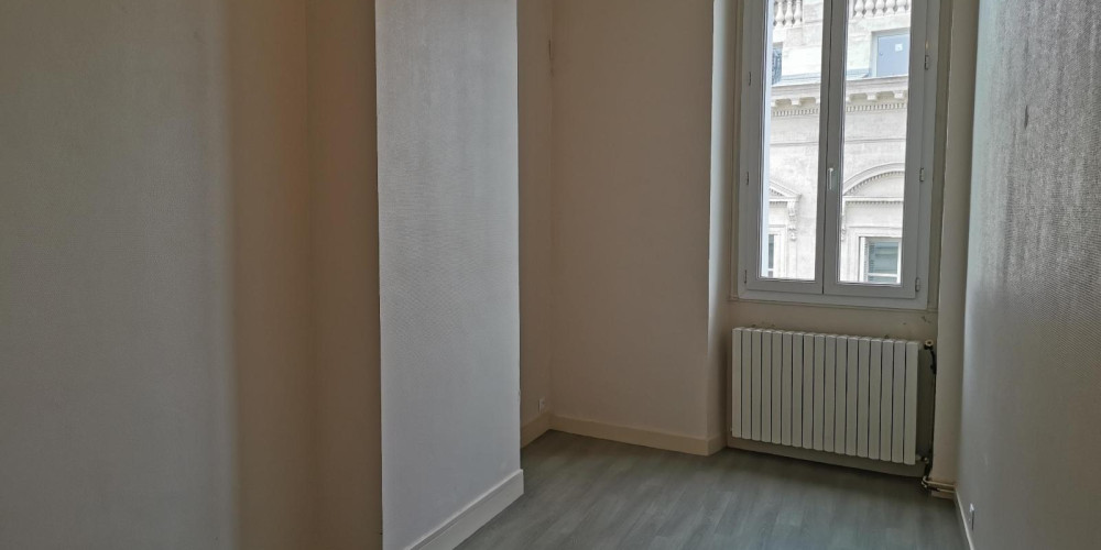 appartement à BORDEAUX (33000)