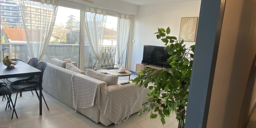 appartement à BORDEAUX (33200)