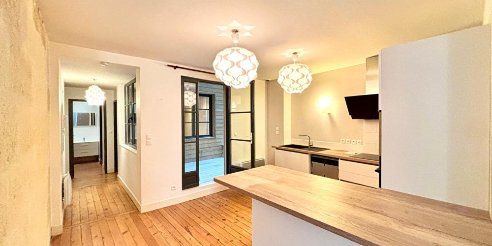 appartement à BORDEAUX (33000)