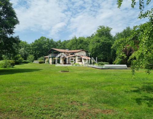 maison  ST SYMPHORIEN