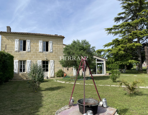 maison  ST EMILION