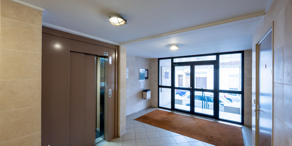 appartement à BORDEAUX (33200)