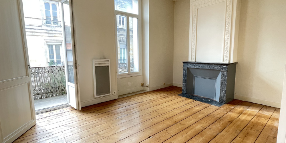 appartement à BORDEAUX (33000)