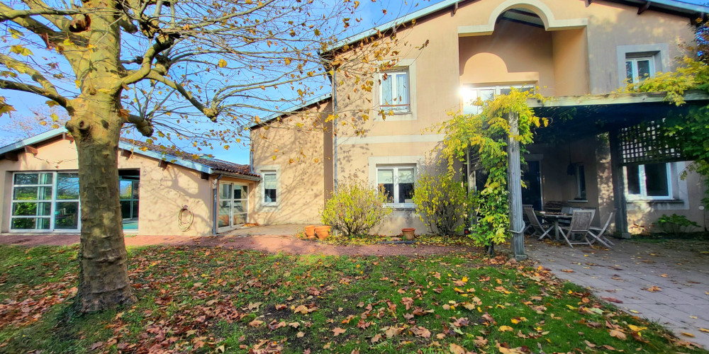 maison à BLAYE (33390)