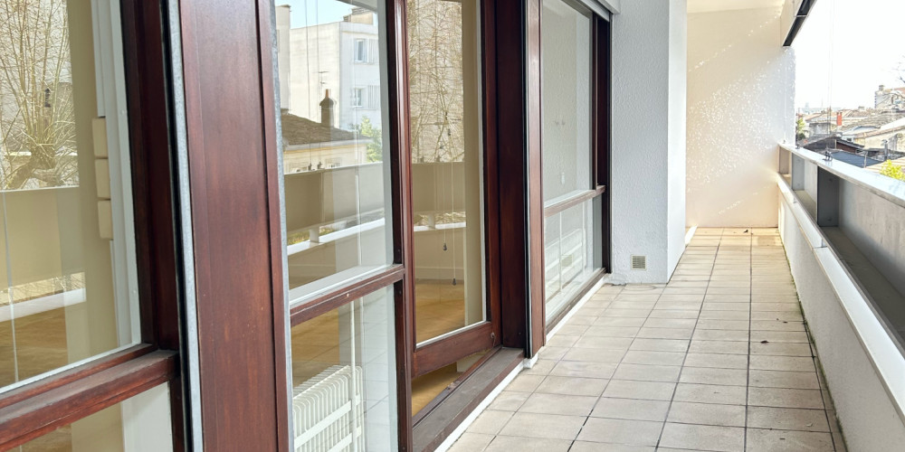 appartement à BORDEAUX (33000)