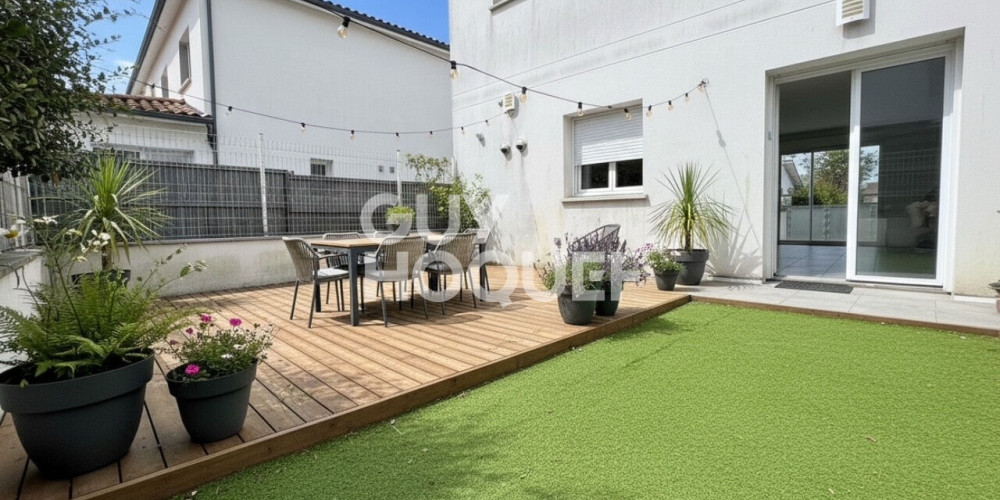 maison à VILLENAVE D ORNON (33140)