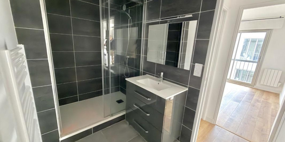 appartement à BORDEAUX (33800)