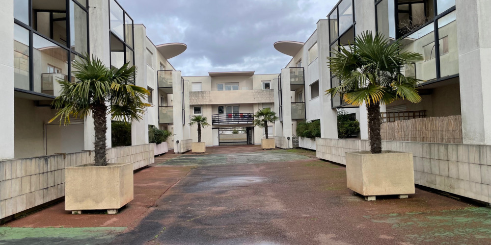 appartement à BORDEAUX (33200)