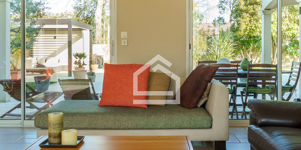 maison à LE TAILLAN MEDOC (33320)