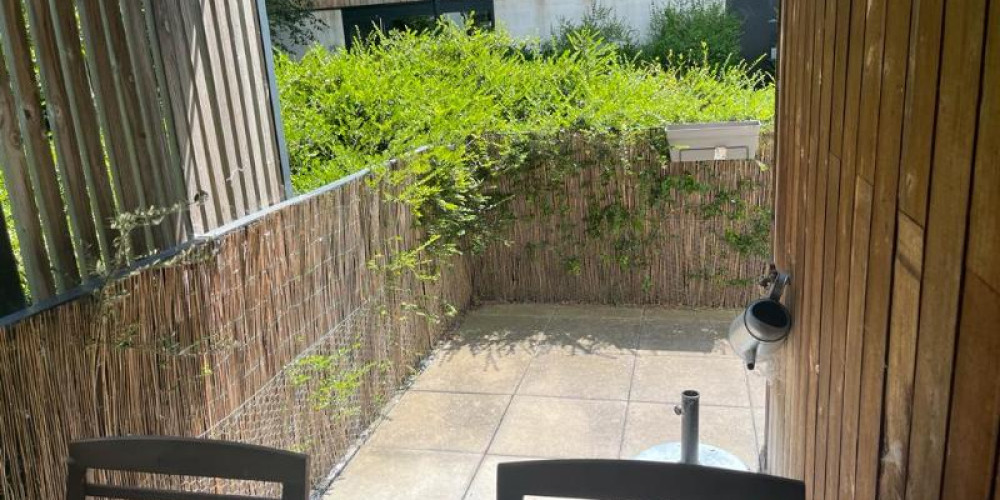 appartement à BORDEAUX (33300)