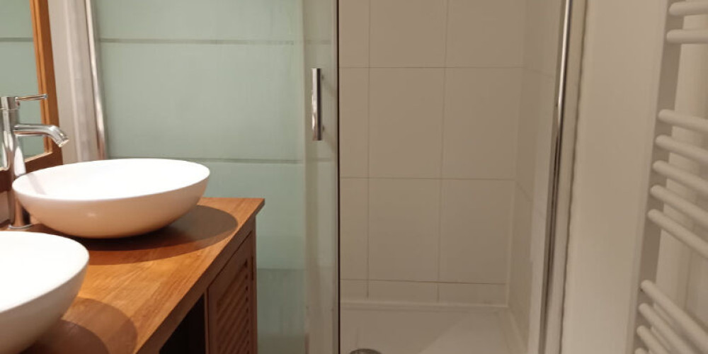 appartement à BORDEAUX (33300)