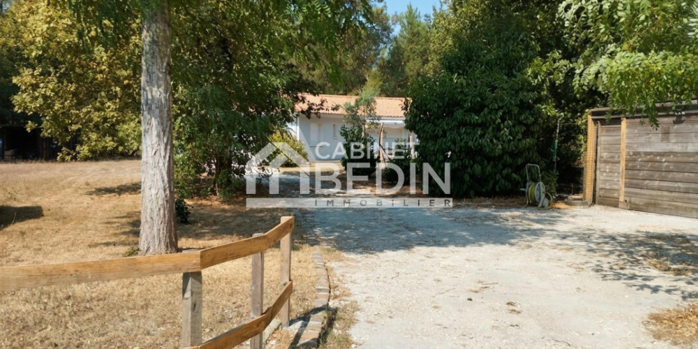 maison à SALLES (33770)