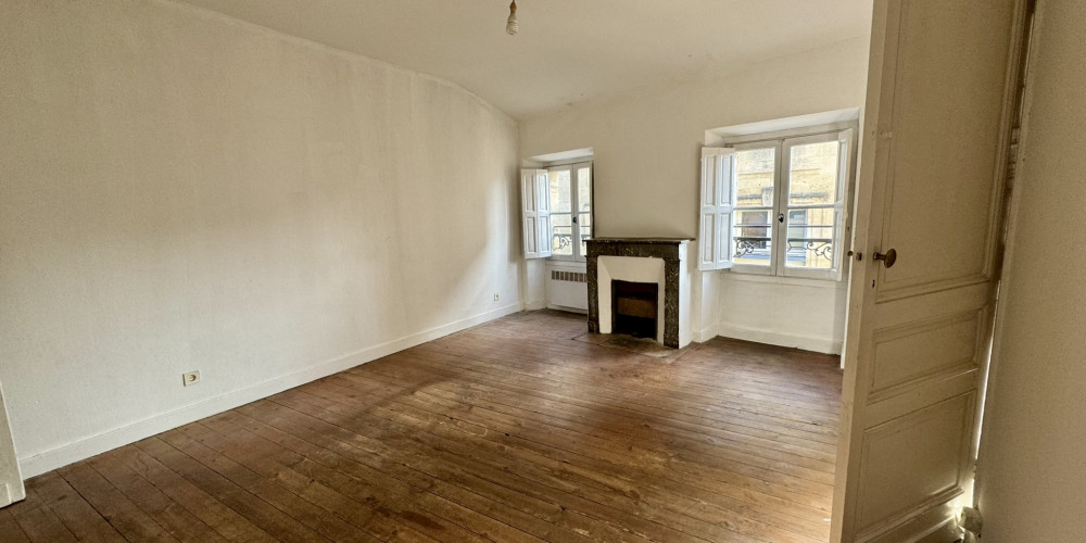 appartement à BORDEAUX (33000)