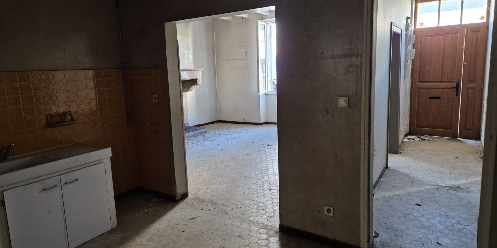 maison à SAUVETERRE DE GUYENNE (33540)