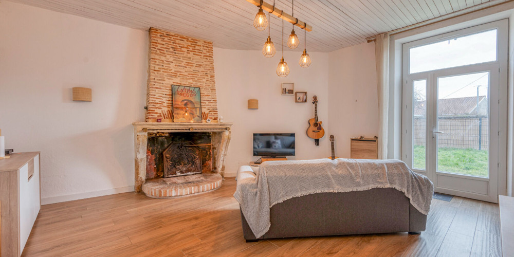 maison à QUEYRAC (33340)