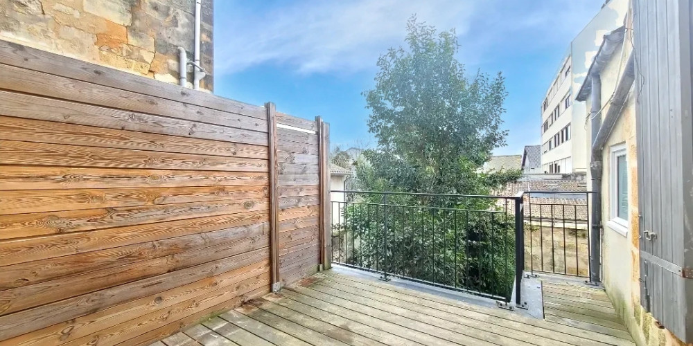 appartement à BORDEAUX (33800)