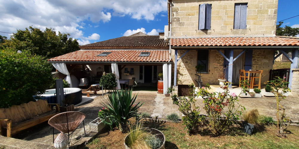 maison à MAURIAC (33540)