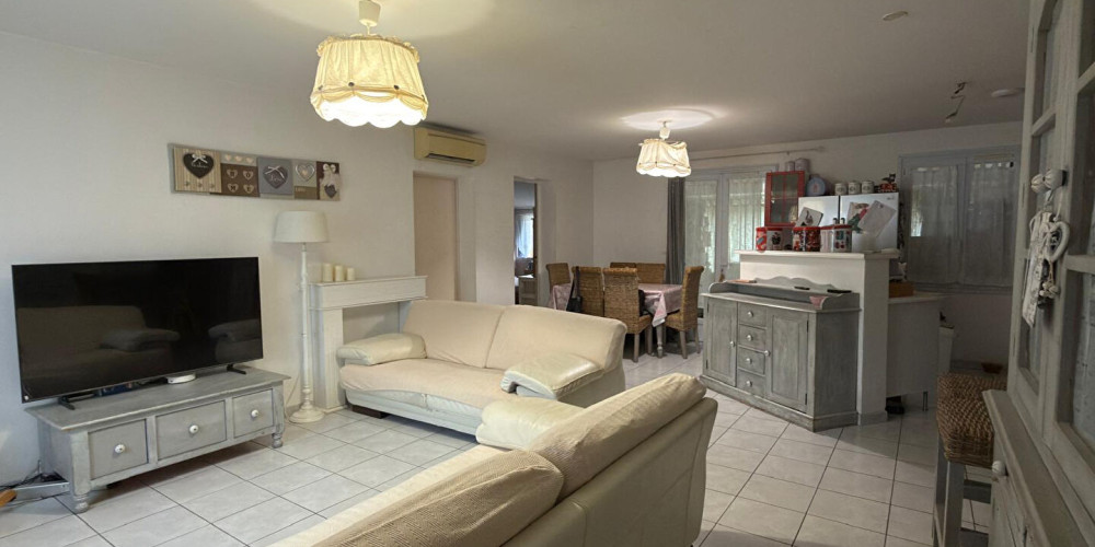 maison à AMBARES ET LAGRAVE (33440)