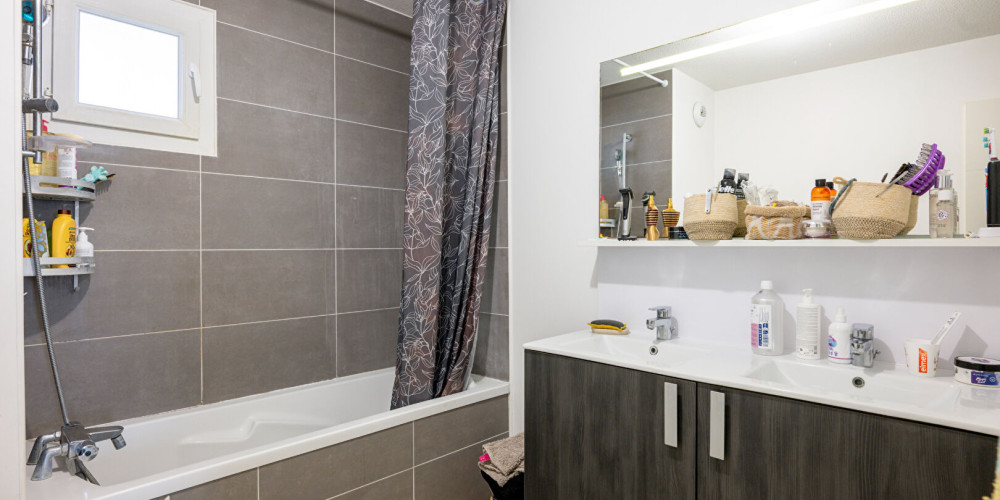 appartement à BORDEAUX (33100)