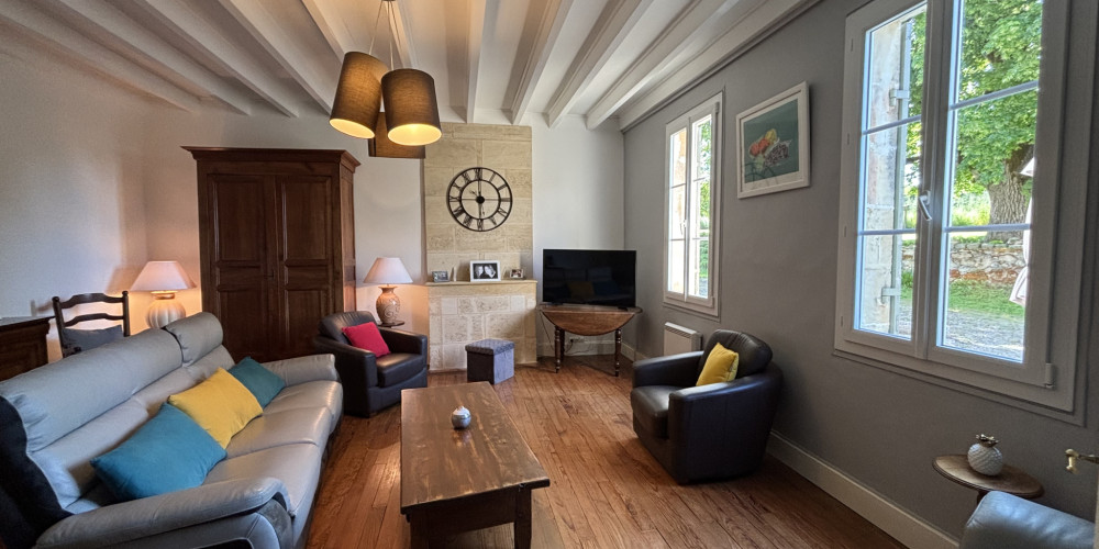 maison à DARDENAC (33420)