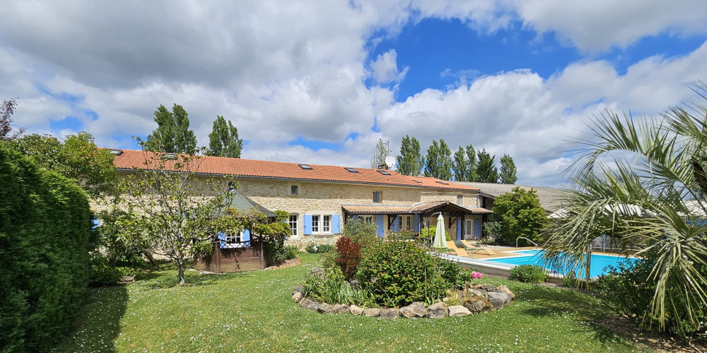 maison à SAUVETERRE DE GUYENNE (33540)