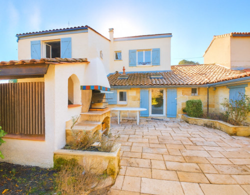 maison  AMBARES ET LAGRAVE